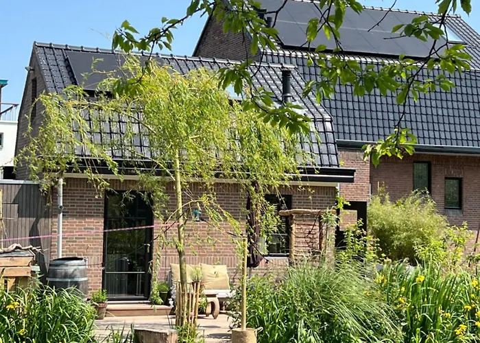 Private Guesthouse Rotterdam, Tinyhouse Nearby Kralingen
