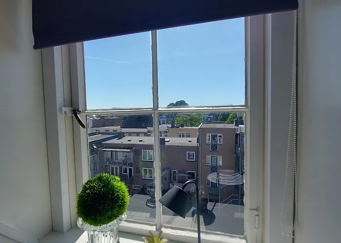 The Rooftop Retreat - By The M House Arnhem